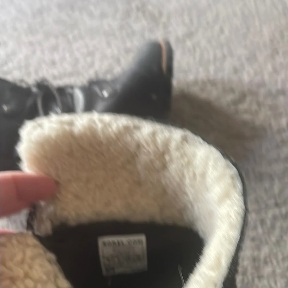 Women's Black Winter Boots - Picture 4 of 6